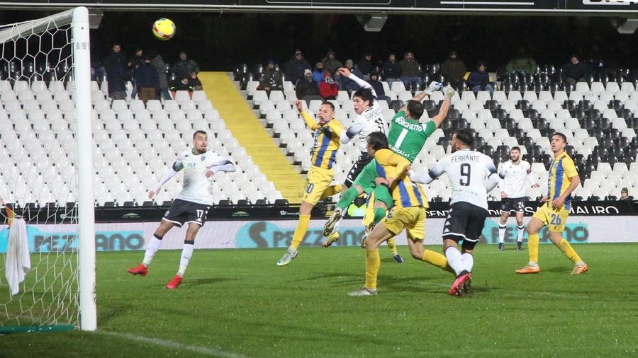 Cesena, la Reggiana vola come un anno fa    