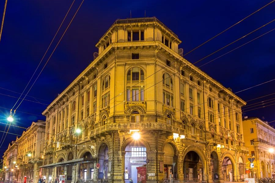 Bologna di notte