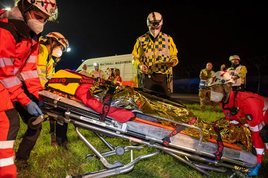 Aeroporto di Bologna: al Marconi la simulazione di un incidente aereo nella notte