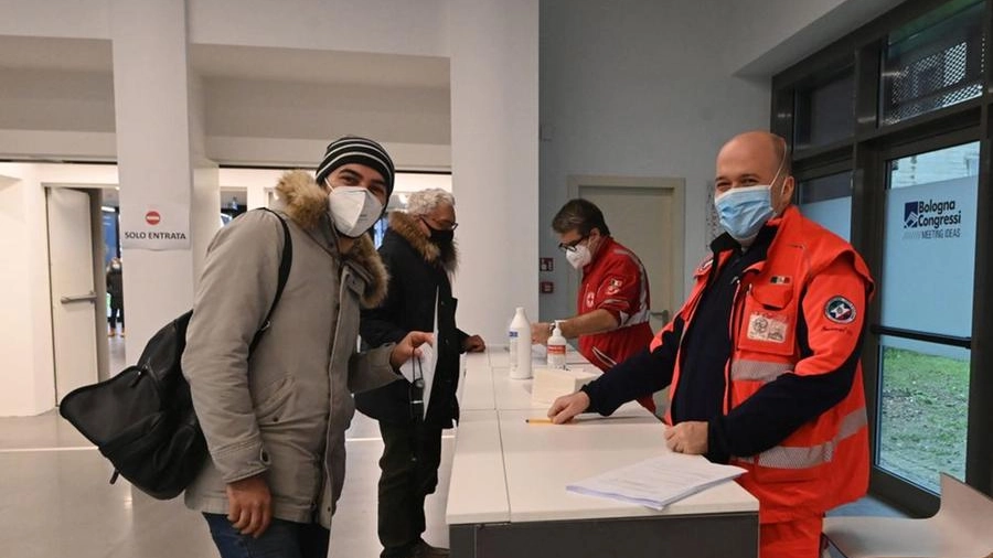 Il punto vaccinale in Fiera a Bologna