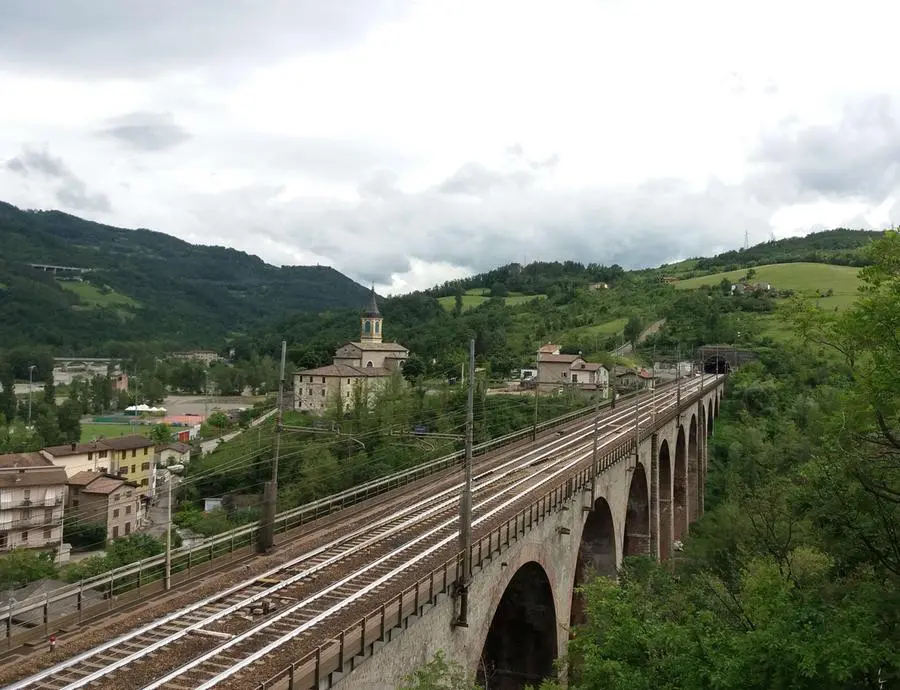 Ferrovia Bologna Prato, lavori al via. Stop ai treni dal 9 al 29 agosto