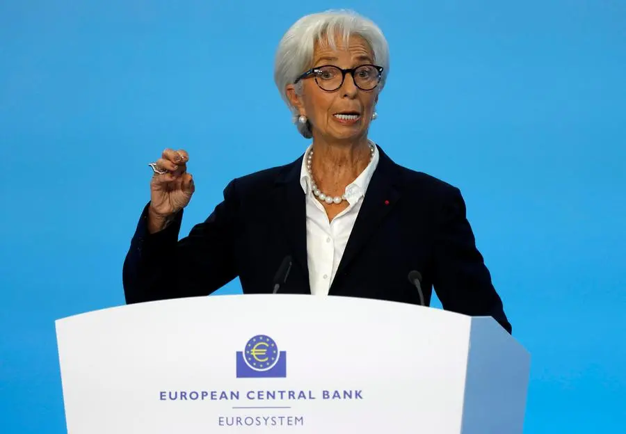 Bce, Lagarde: "Pronti ad alzare ancora i tassi se l'inflazione persiste"