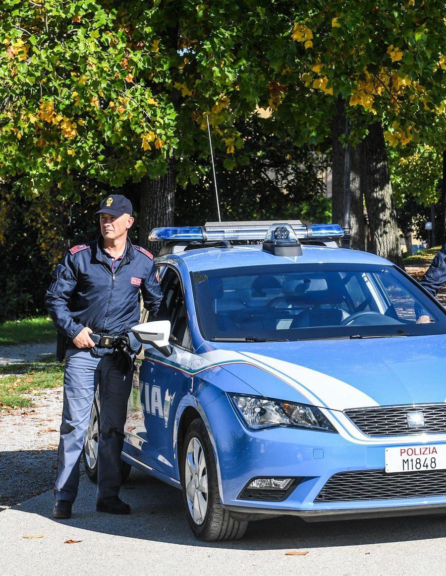 Sgrida Un Gruppo Di Ragazzi E Finisce In Un Vortice Di Minacce Insulti E Aggressioni 1580