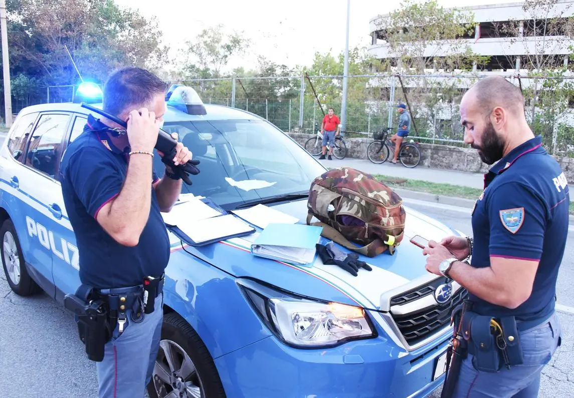 Picchia La Moglie In Piazza. Arrestato Dopo La Notte Folle