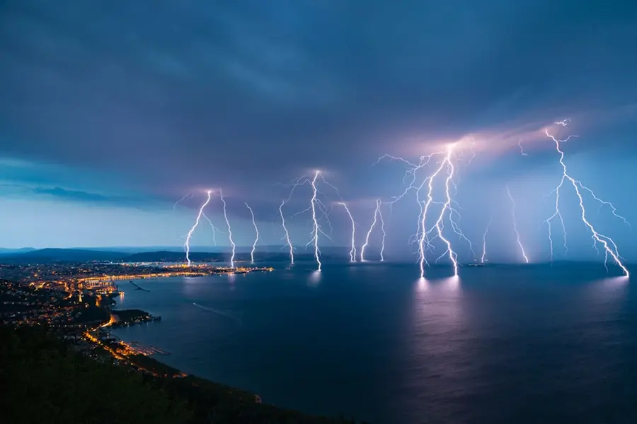 Temporali anti-inquinamento: ecco come i fulmini ripuliscono l'aria