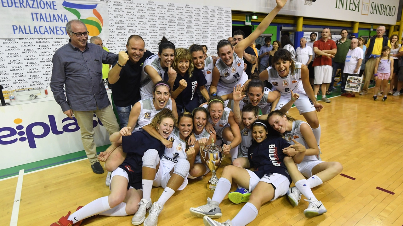 Bologna, le ragazze del Progresso conquistano la serie A (foto Schicchi)