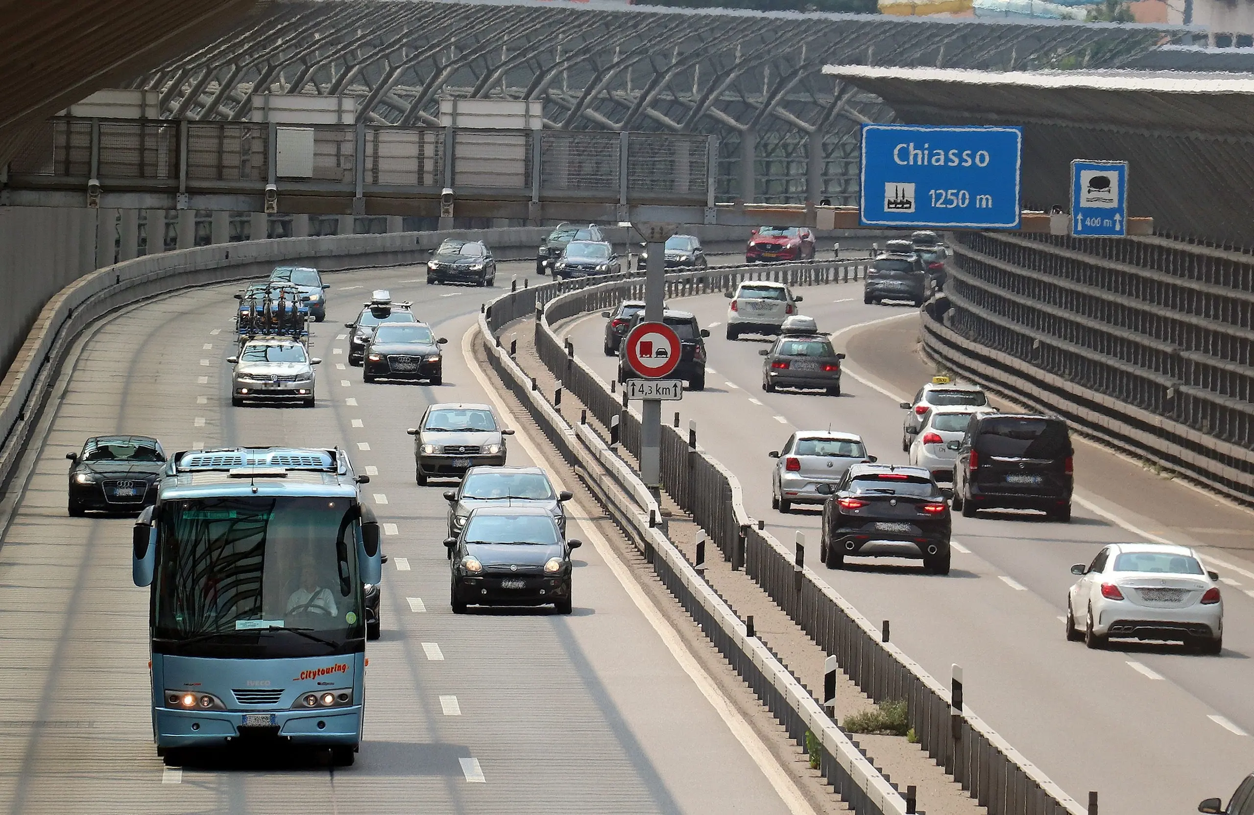 Traffico autostrade, 27 e 28 luglio da bollino rosso nonostante il maltempo