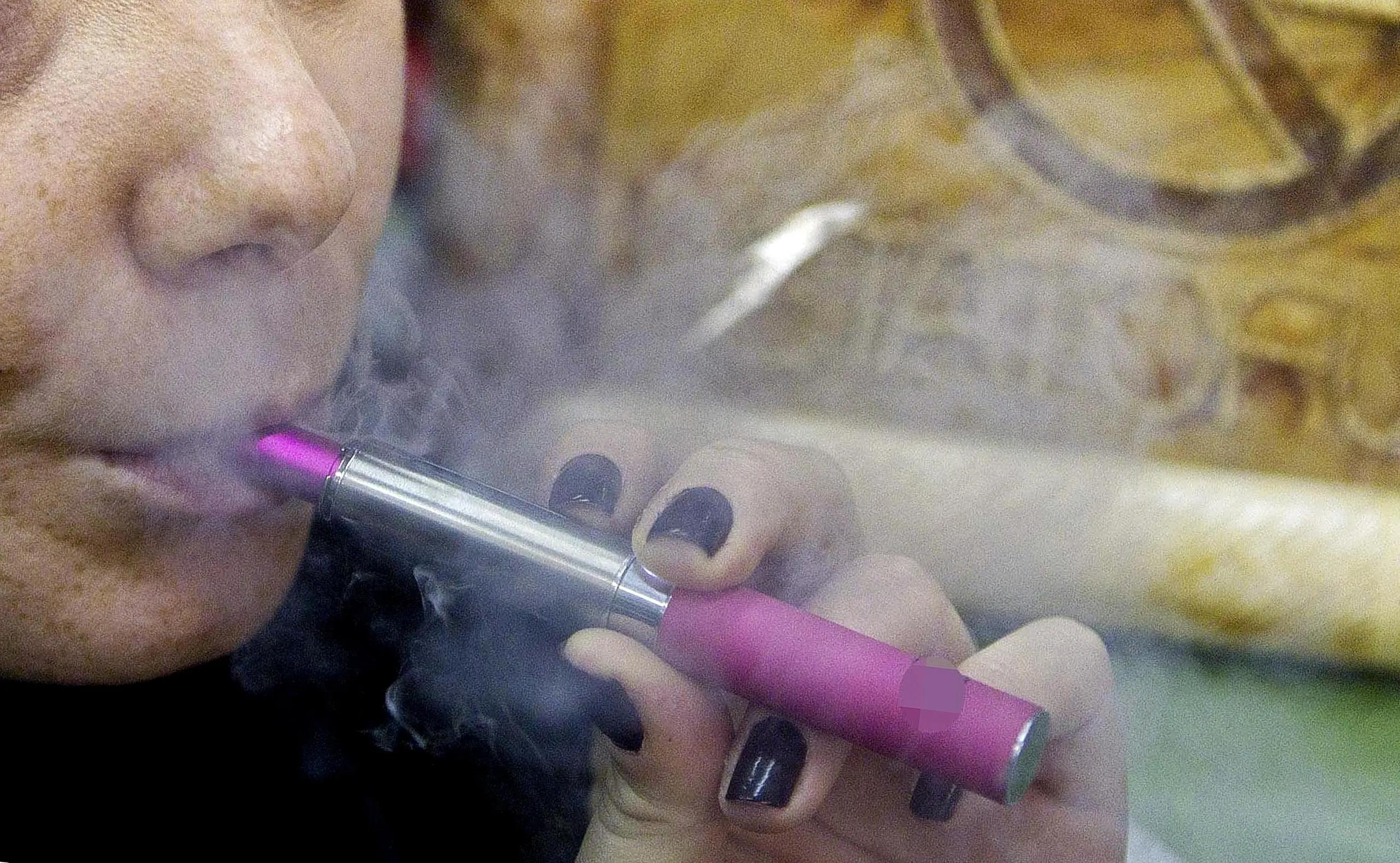 Vicenza, anche gli spinelli diventano elettronici: sequestrati 133  dispositivi per fumare “usa e getta” caricati con la cannabis