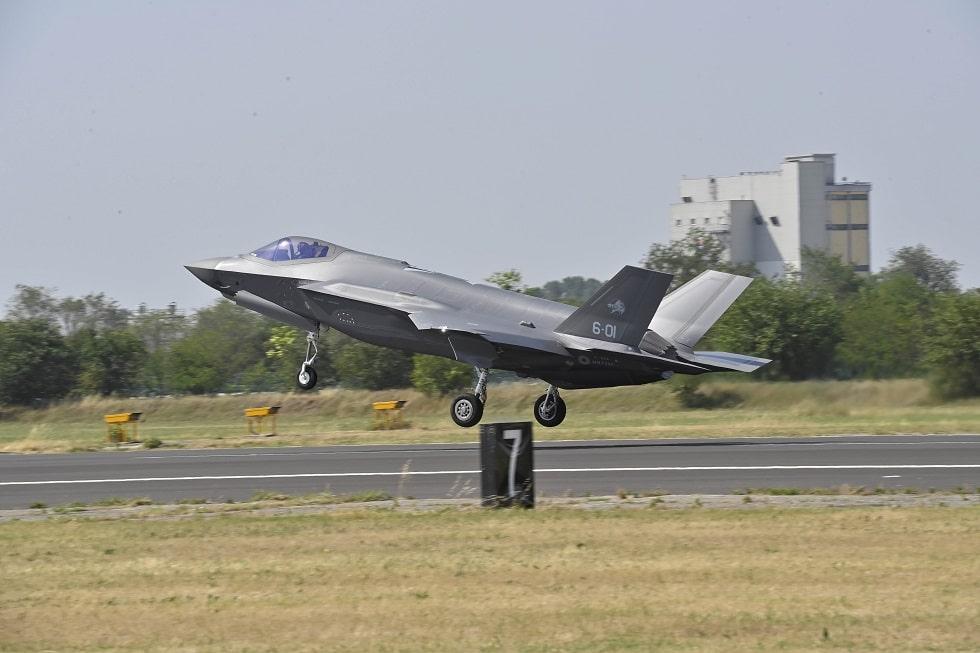 Ferrara il sorvolo di Tornado e F35 a che ora