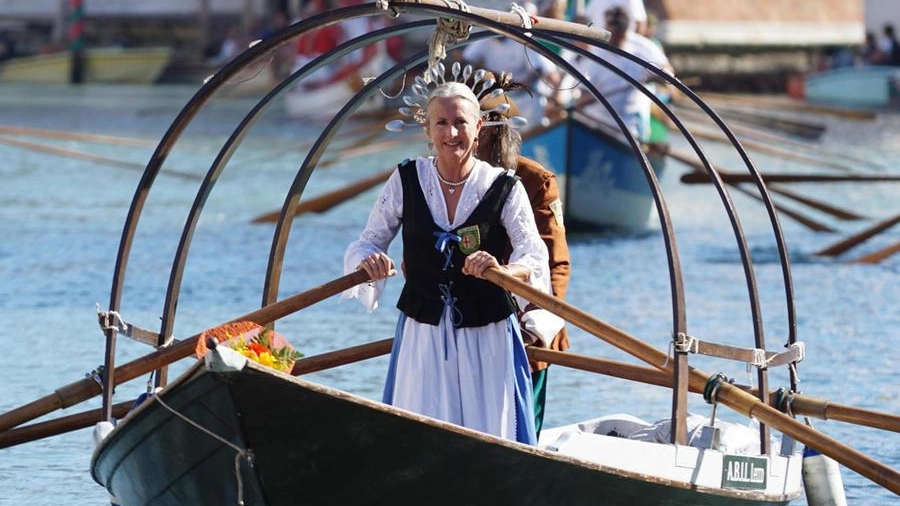 Tradizione antichissima si svolge ogni anno la prima domenica di settembre. È uno dei momenti più spettacolari, pittoreschi e coinvolgenti della vita della città lagunare