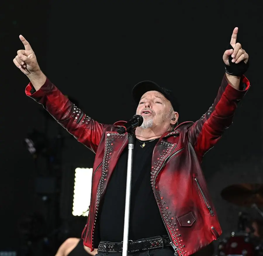 Vasco Rossi sabato 27 agosto 2022 maxi raduno dei fan a Zocca