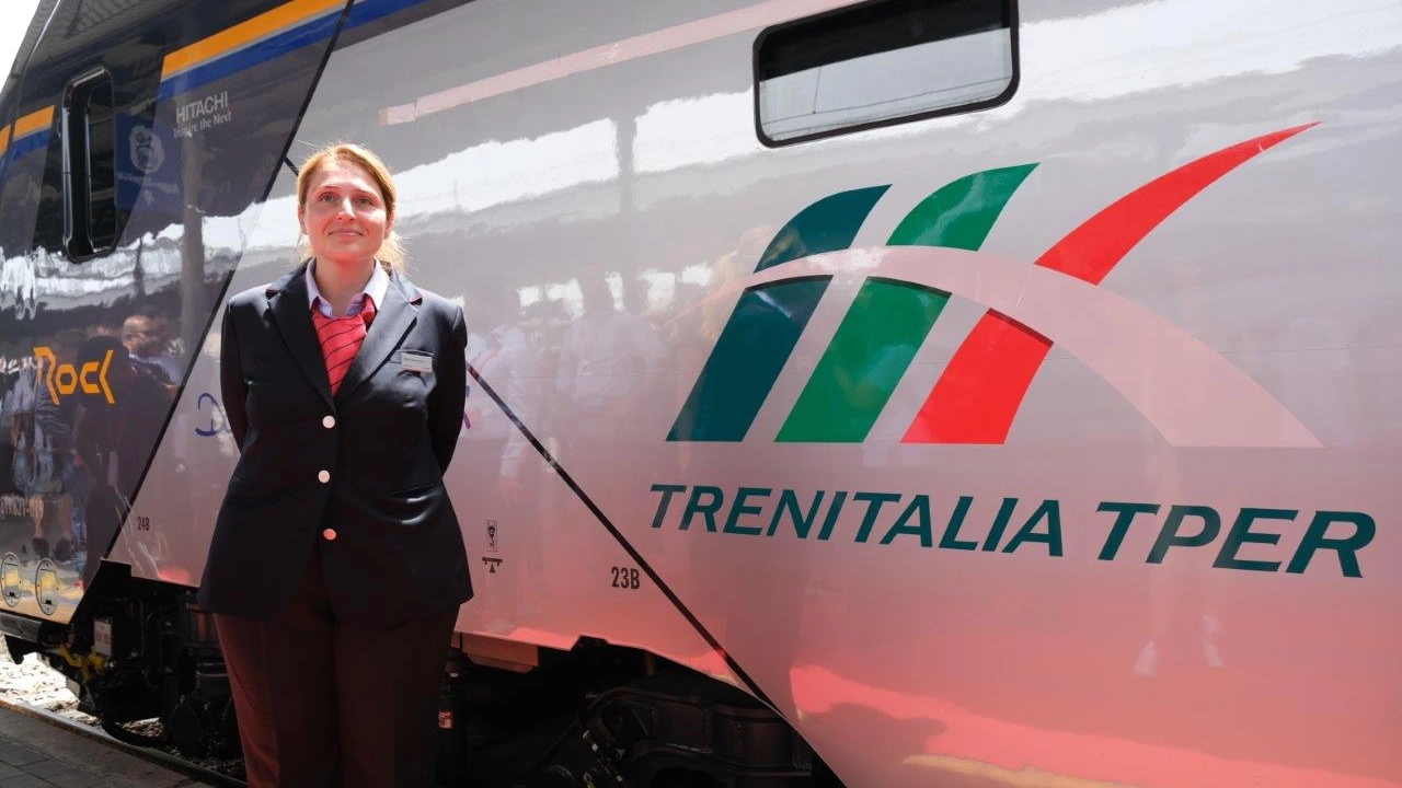 Bologna-Vignola, treni sospesi per lavoro (foto Dire)