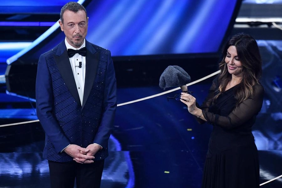 L'omaggio di Sanremo a Lucio Dalla