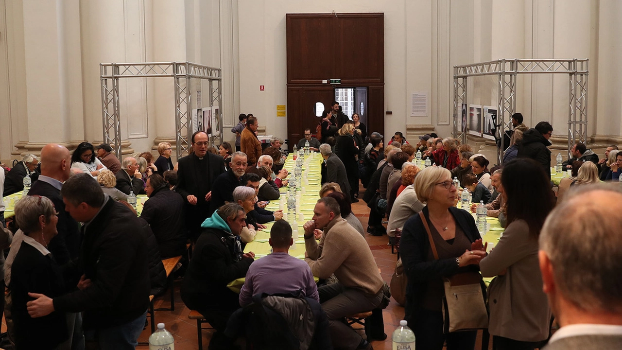 Il pranzo organizzato dalla Caritas