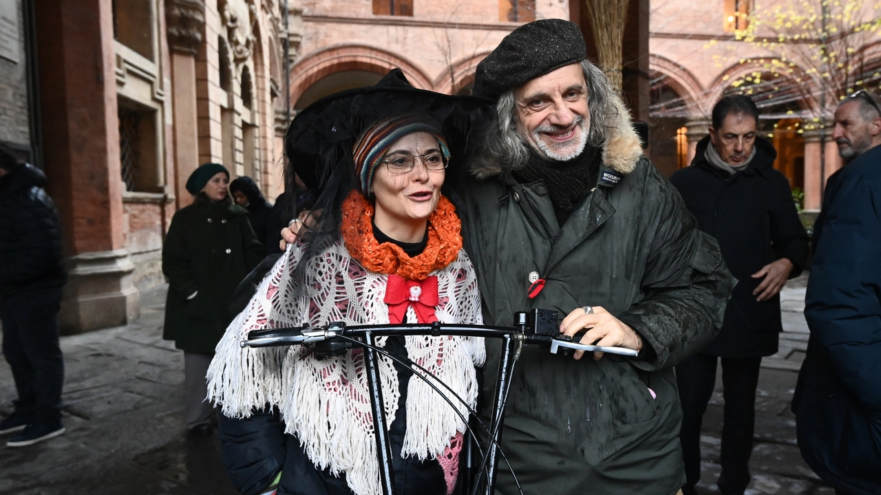 La Befana e Fulvio De Nigris a Palazzo d'Accursio