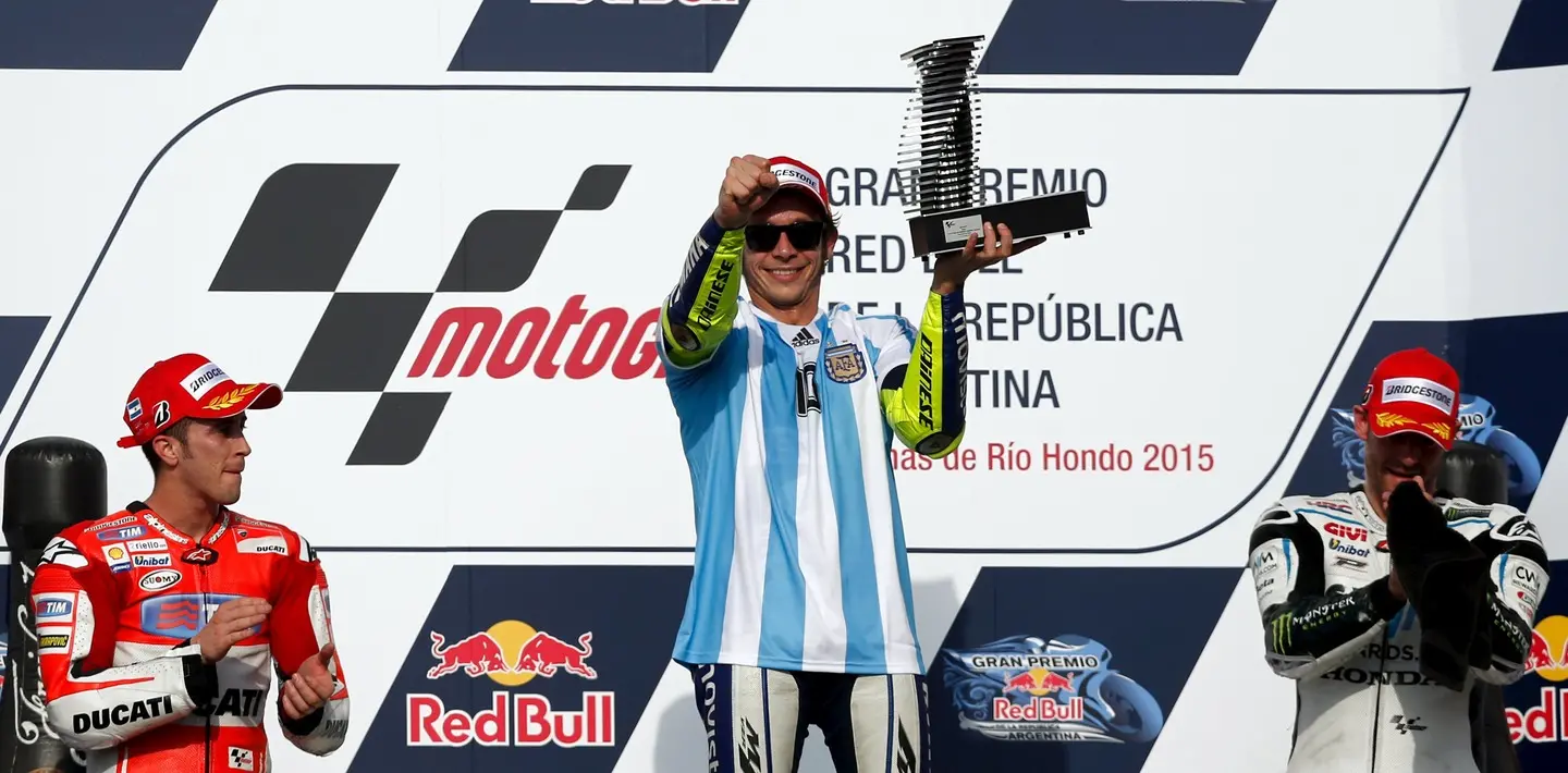 MotoGp, Valentino Rossi trionfa in Argentina