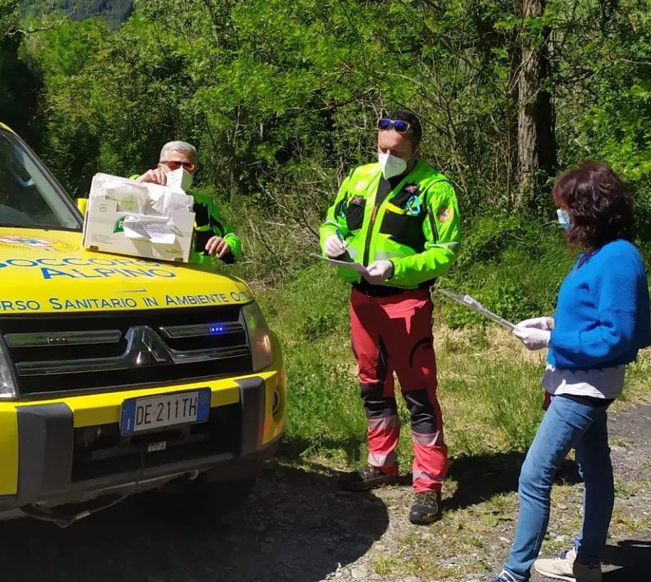 Soccorso alpino Mascherine porta a porta