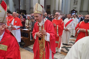 La Festa del Corpus Domini: Bologna riabbraccia Zuppi