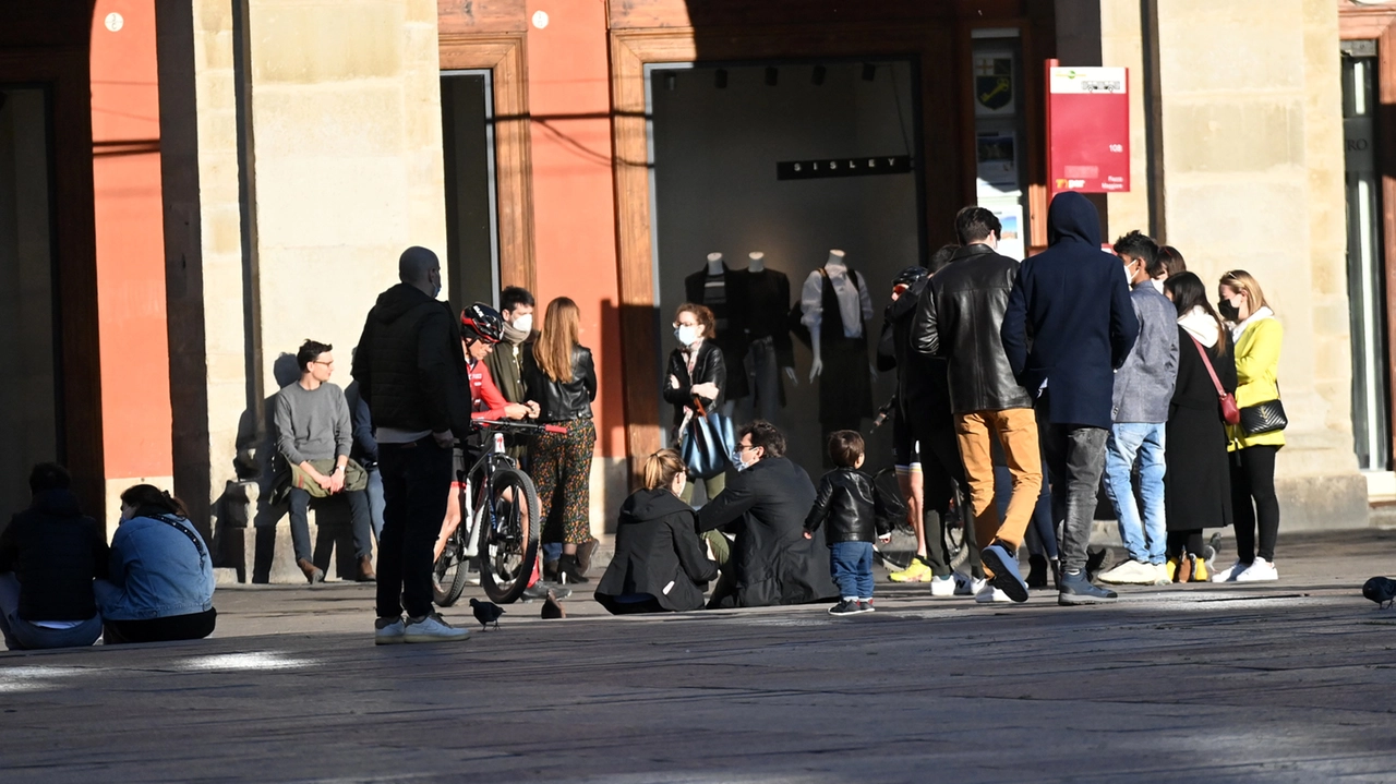 Gente in centro nel giorno di Pasquetta 