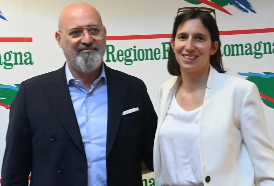 Congresso Pd: Bonaccini Schlein, a Bologna il partito rischia di spaccarsi