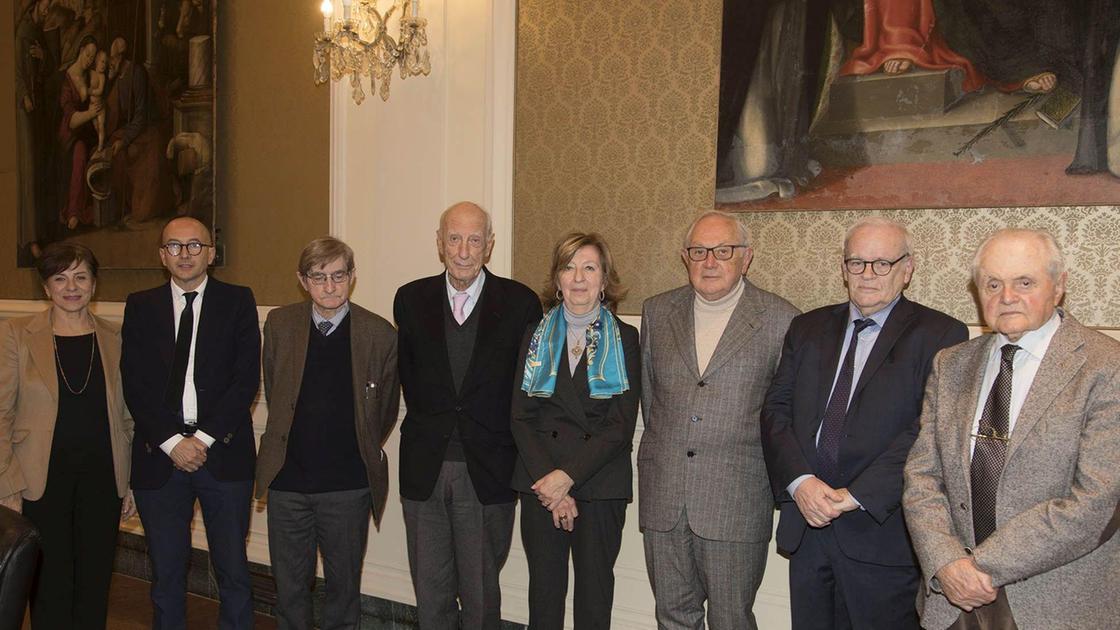 Una donna alla guida. Fondazione Cassa di Ravenna:. Mirella Falconi Mazzotti presidente