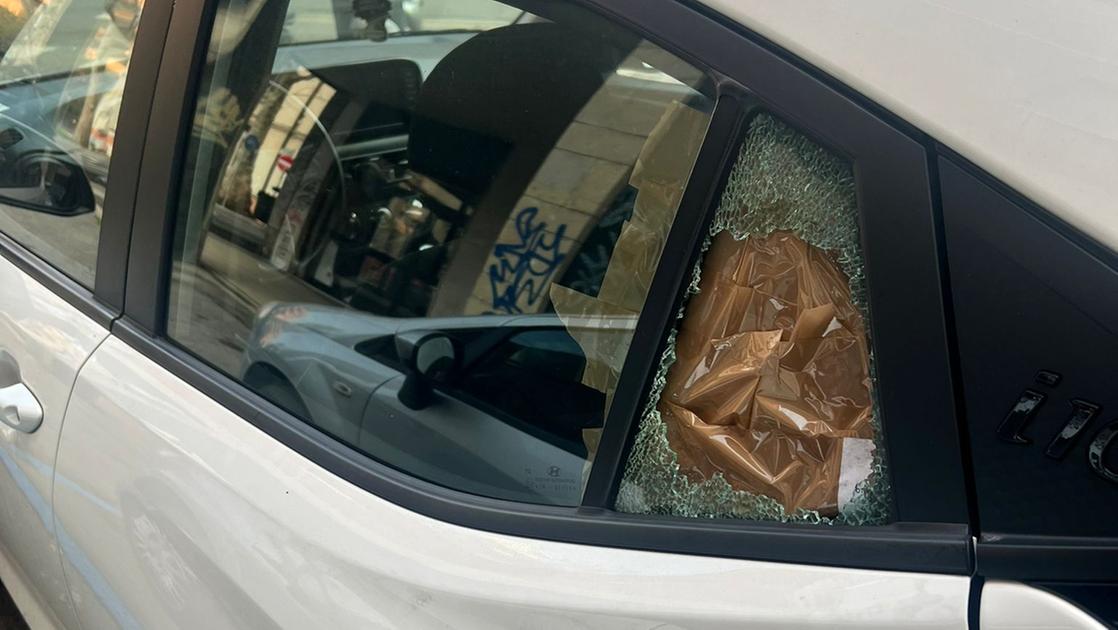 Auto vandalizzate in centro storico: “Un incubo, non ne possiamo più”