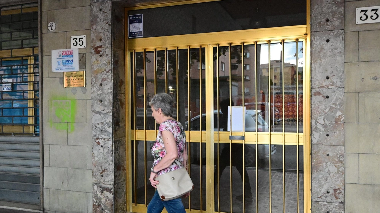 L’ingresso della Leonardo Da Vinci School in viale della Repubblica