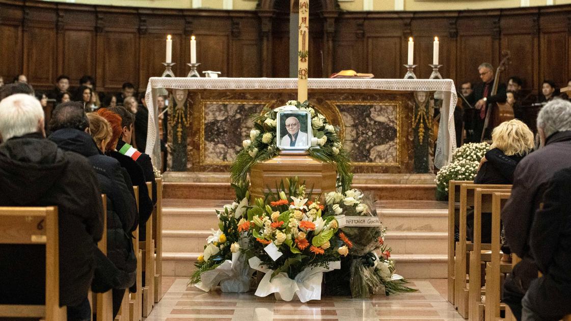 Funerale di Gianfranco Mariotti: “La sua agonia iniziò quando decise di lasciare il Rof”