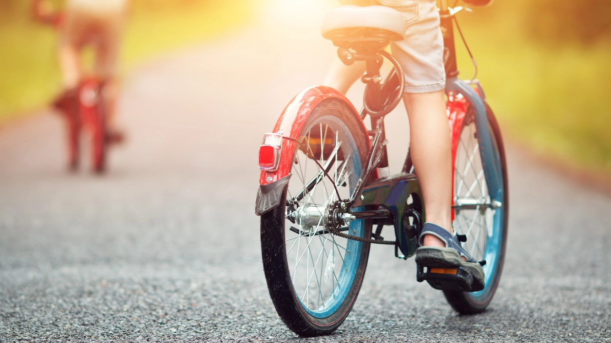 Un bambino è stato investito mentre era in bicicletta: incidente stradale a Castel di Lama