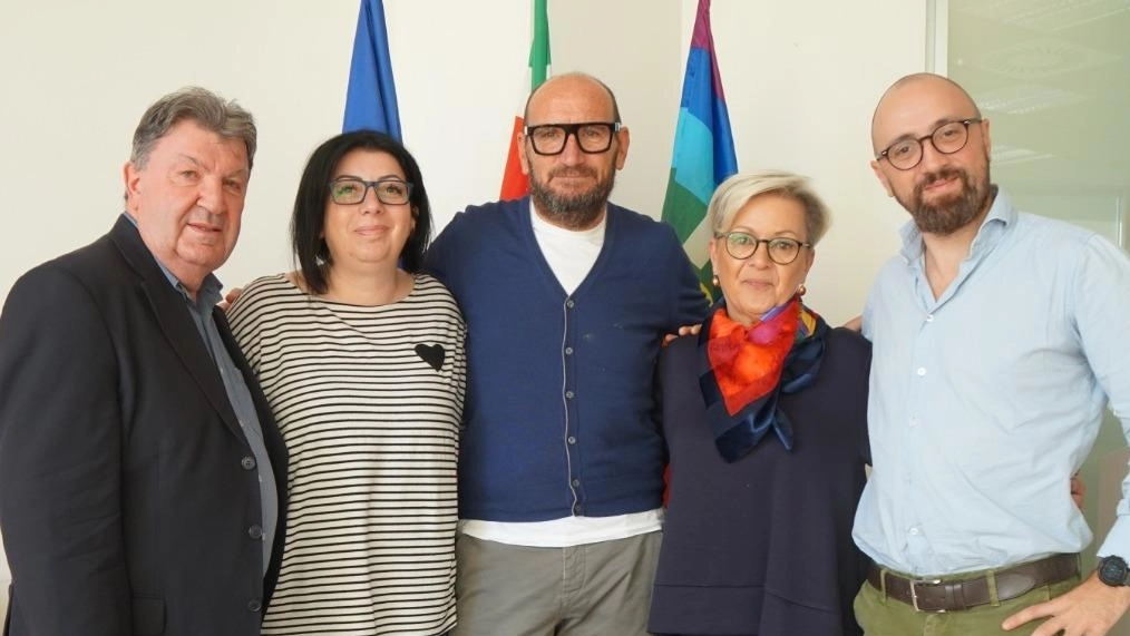 La segreteria provinciale dello Spi Cgil di Macerata elegge Fabio Scuriatti come nuovo membro, sostituendo Domenico Ticà. Scuriatti ha una lunga storia di impegno sindacale.