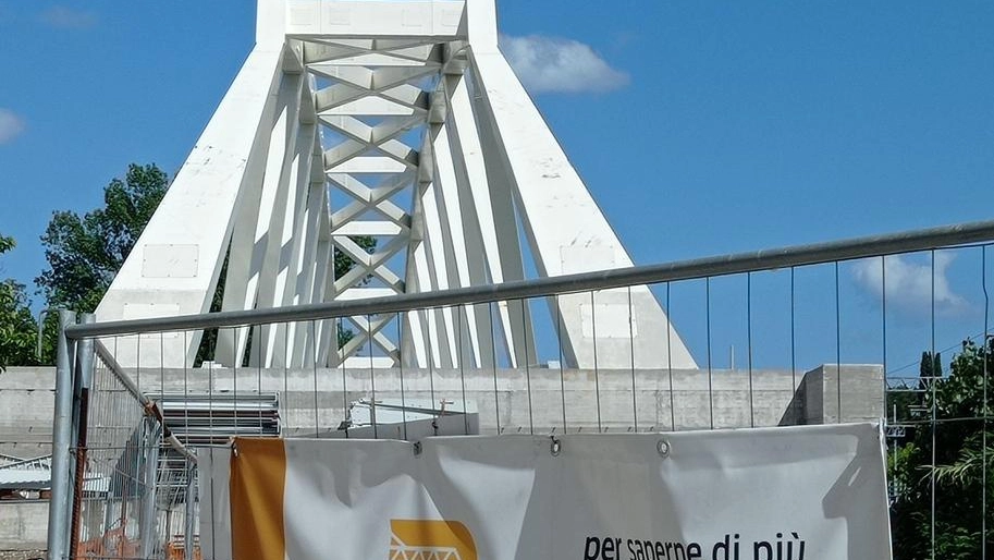 Il ponte ciclopedonale: "Cantiere a tutto gas". Poi la grande frenata: ora il traguardo è in bilico