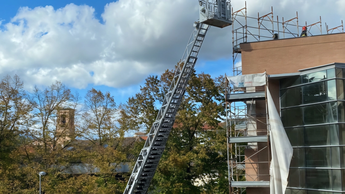 Lavori in corso nei palazzi di Fabriano, come all’Ufficio anagrafe