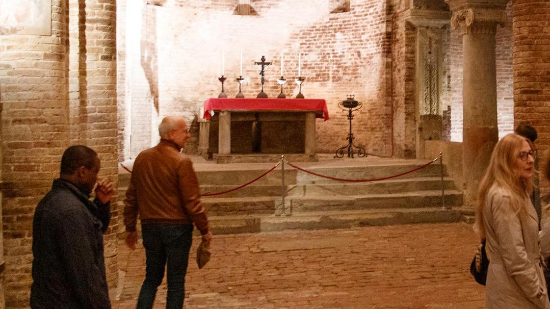 Casa Saraceni mette 100mila euro per l’illuminazione della Basilica