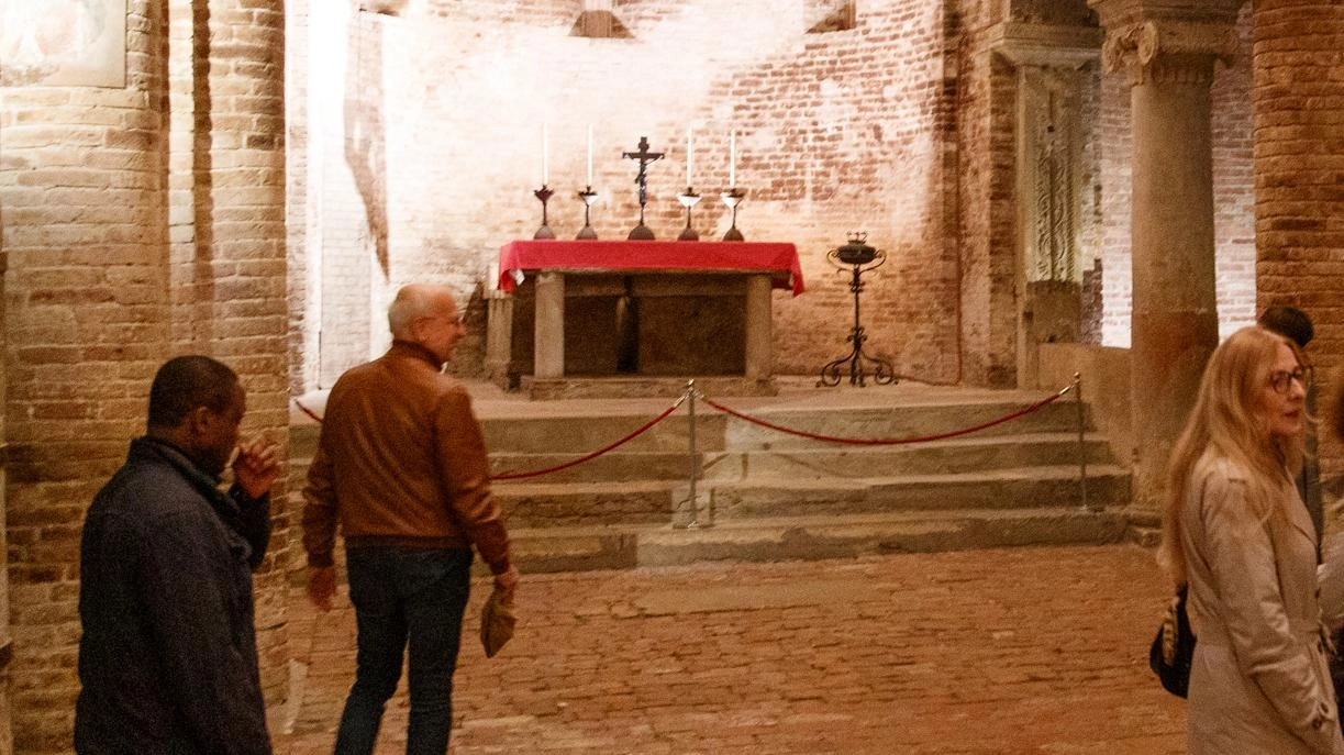 Casa Saraceni mette 100mila euro per l’illuminazione della Basilica