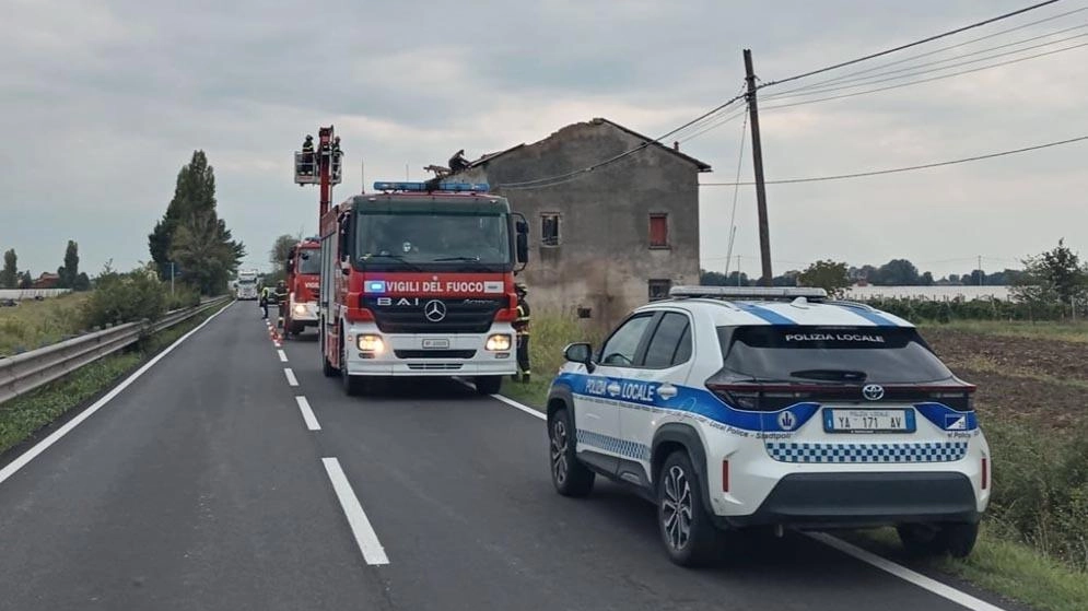 Il ciclone ’Boris’ non ha causato danni particolari nella nostra provincia, reggono i corsi d’acqua. A Novellara un edificio disabitato pericolante a causa delle infiltrazioni, traffico bloccato per ore.