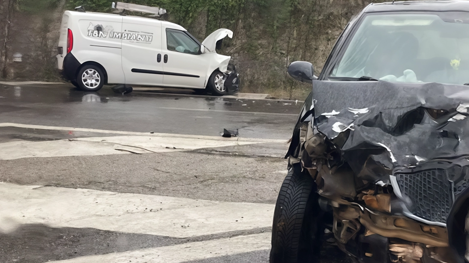 Precipitazioni diffuse. Schianto e traffico in tilt nei pressi dell’Oasi