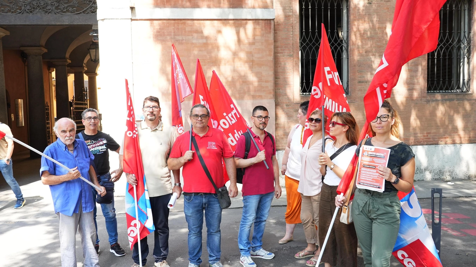 Forze dell’ordine, la protesta : "Aumentare organici e stipendi"