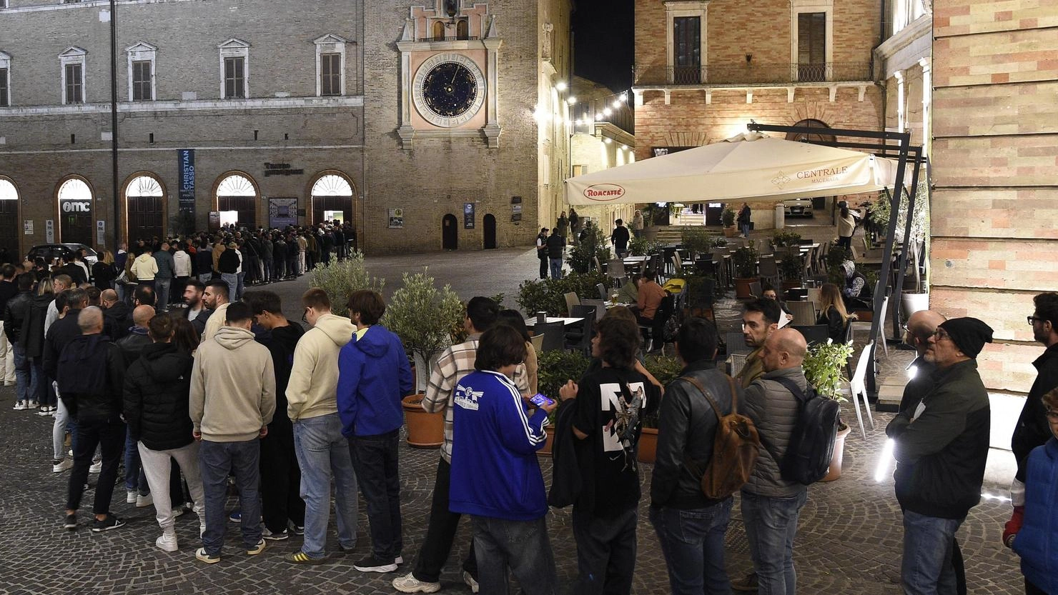 In coda per Overtime. Adani, Ventola e Cassano: "Fuochi d’artificio" al teatro Lauro Rossi