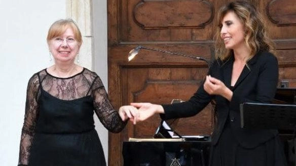 Il duo Carini-Lucciarini al termine di un concerto al Palazzo Ducale di Urbino