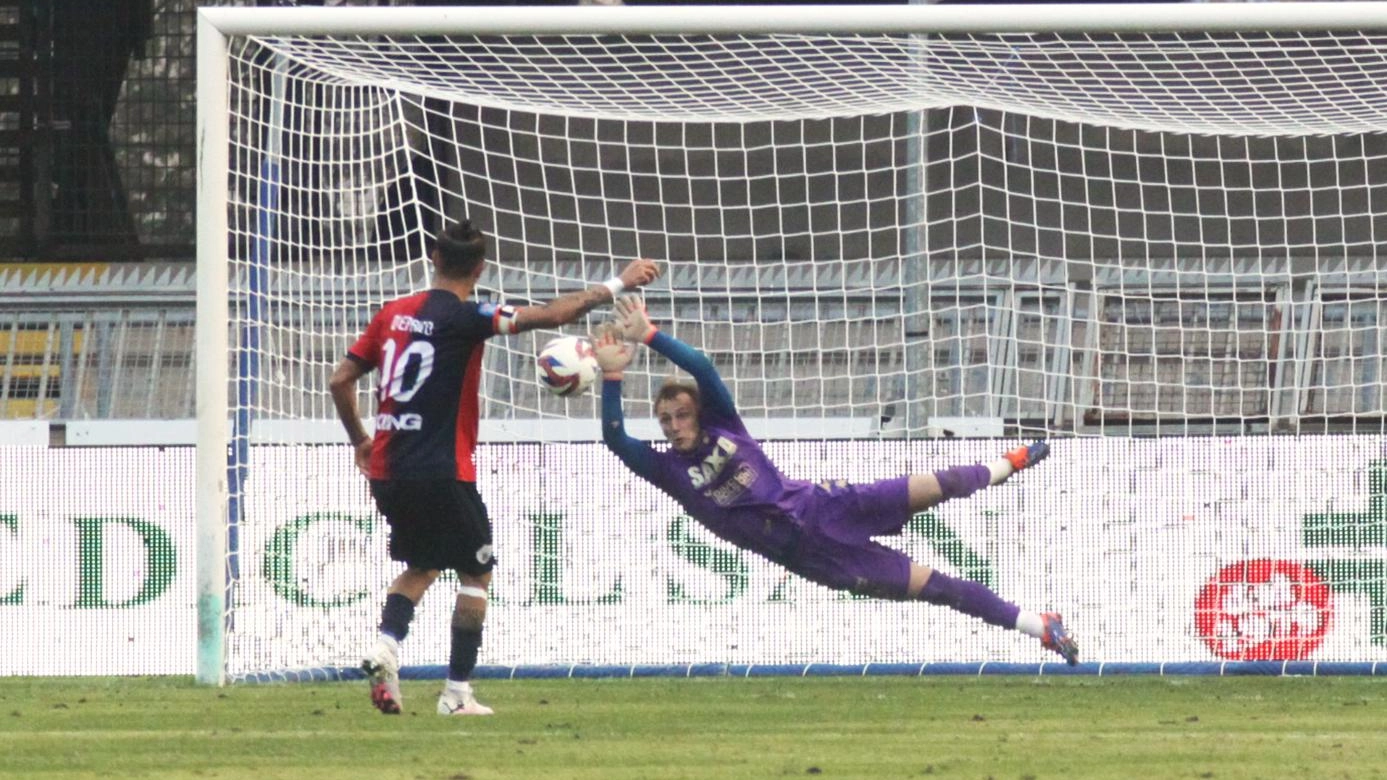 Sommario: Ottavio Palladini e Aldo Clementi commentano l'eliminazione dalla Coppa Italia e si preparano per il prossimo match di campionato tra Vigor Senigallia e Samb, previsto per il 17 novembre.