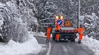 Frassinoro, Enel sta portando i generatori elettrici vicino alle case. "Problemi anche alle reti dei cellulari"