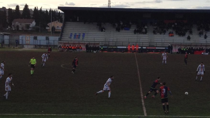 Eccellenza, i Portuali sognano il colpo salvezza contro l’Atletico Mariner ma arriva solo un pareggio. Oggi i dorici recuperano la sfida con la Sangiustese.