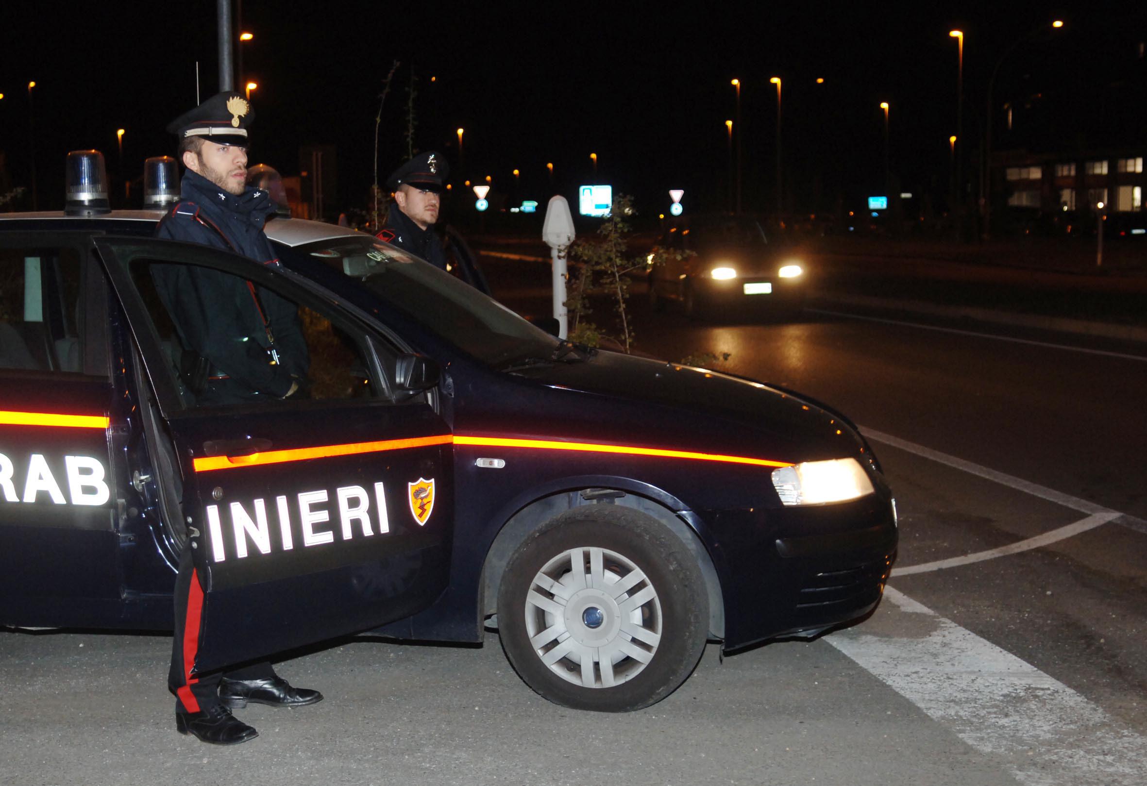 Via la luce in giardino per tentare il colpo in villa a Civitanova alta