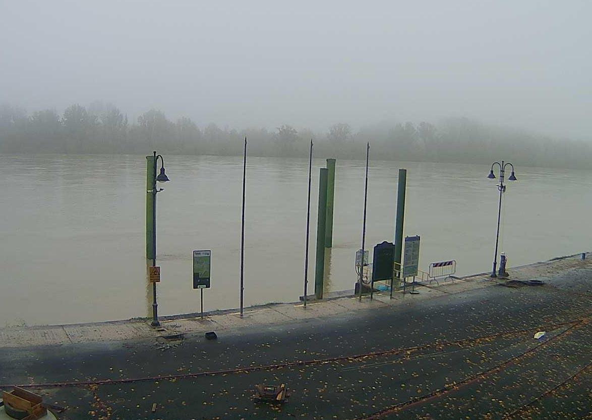 Cresce il fiume Po nel Reggiano, ma resta sotto i livelli di allerta