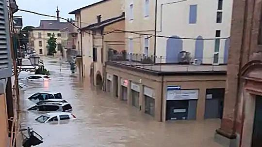 Alluvione a Castel Bolognese: contributo straordinario di 550 euro per le famiglie