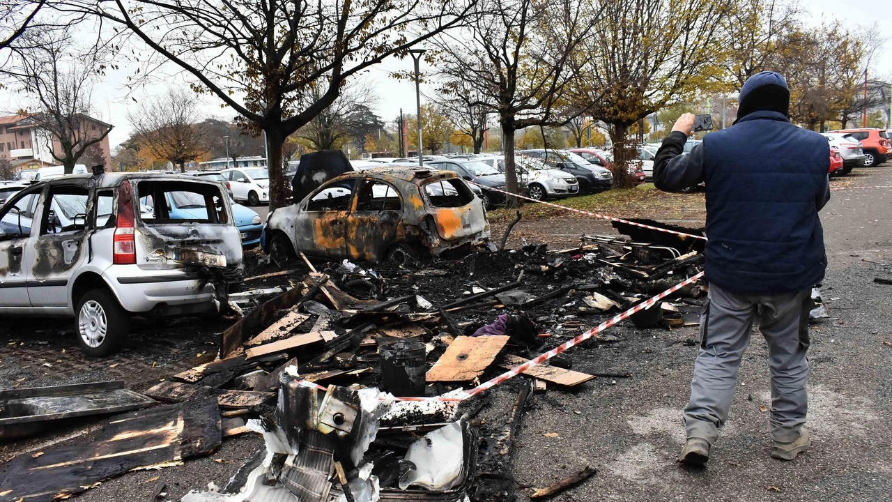 Rogo di piazzale Europa, il rebus del movente