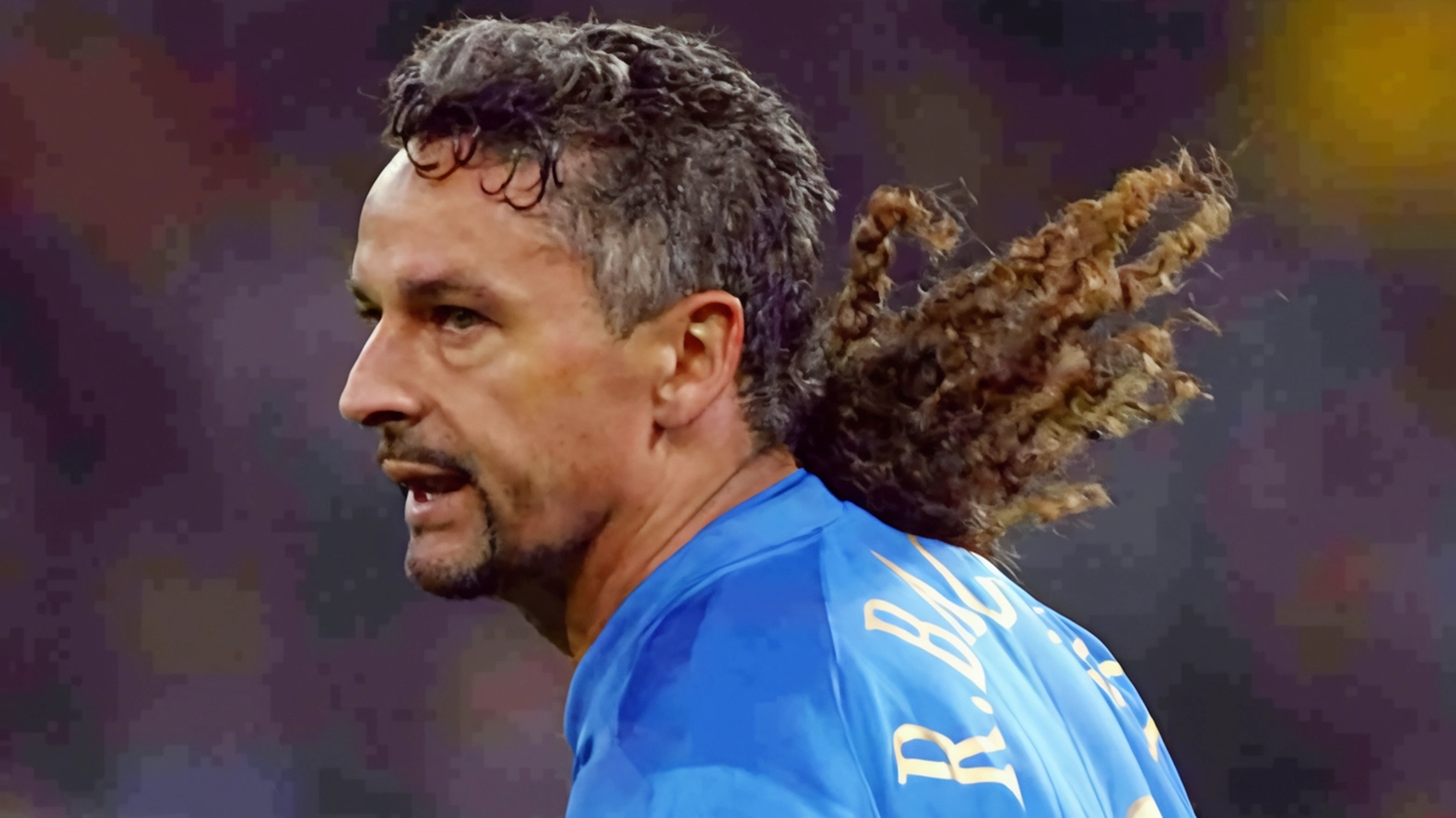Roberto Baggio, campione ’mistico’. Enia: "Amato perché ha perso tanto"