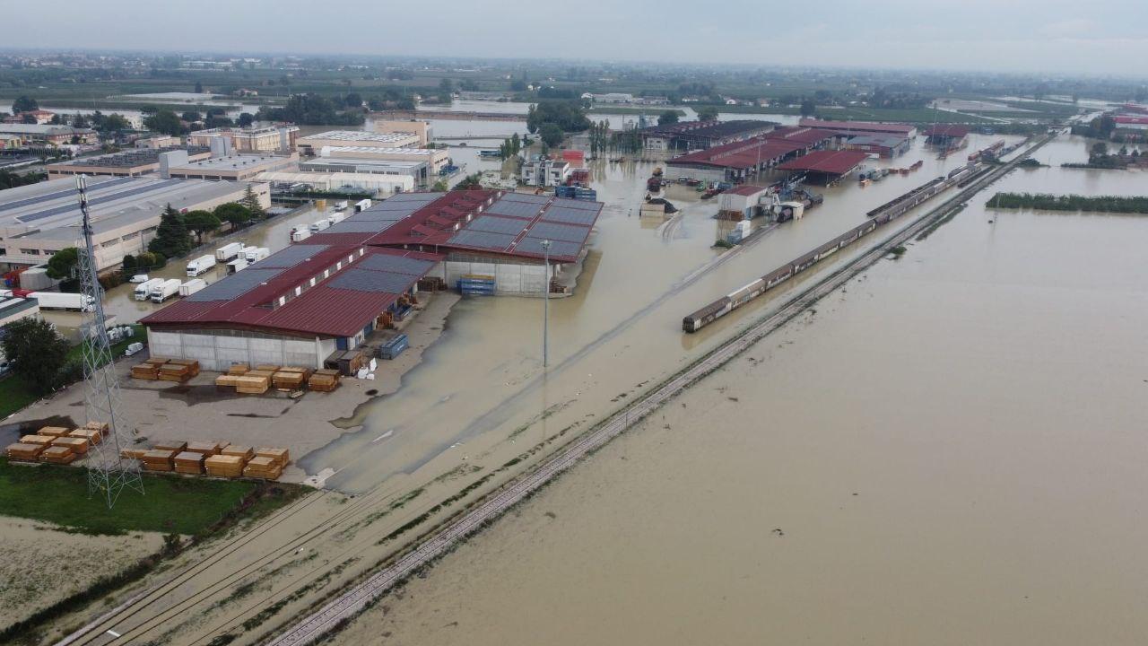 Cgil: “Alluvione, non riconosciute dall’Ausl le giornate di lavoro perse”