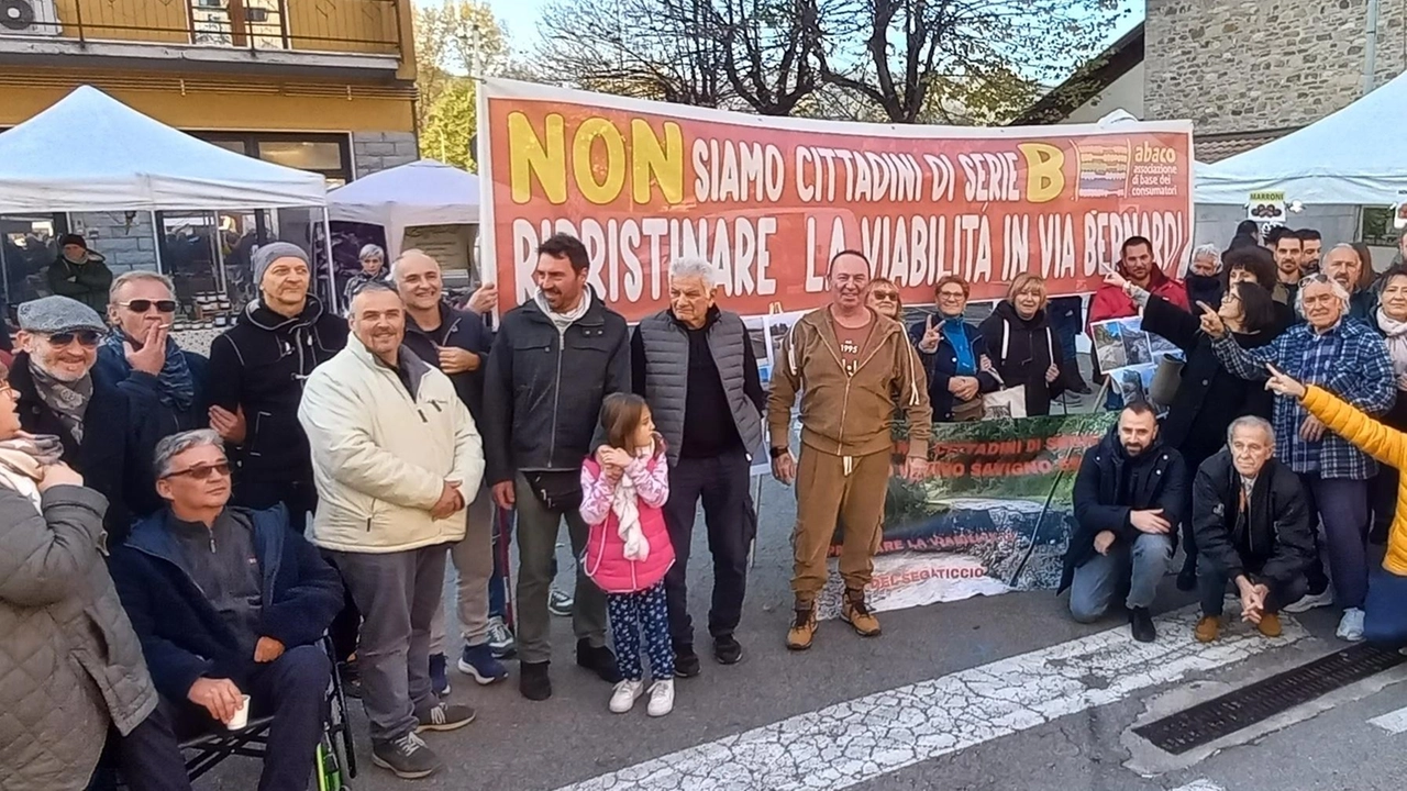 La protesta dei residenti.. Del disagio degli abitanti si era fatta portavoce l’associazione di base dei consumatori A.Ba.Co.