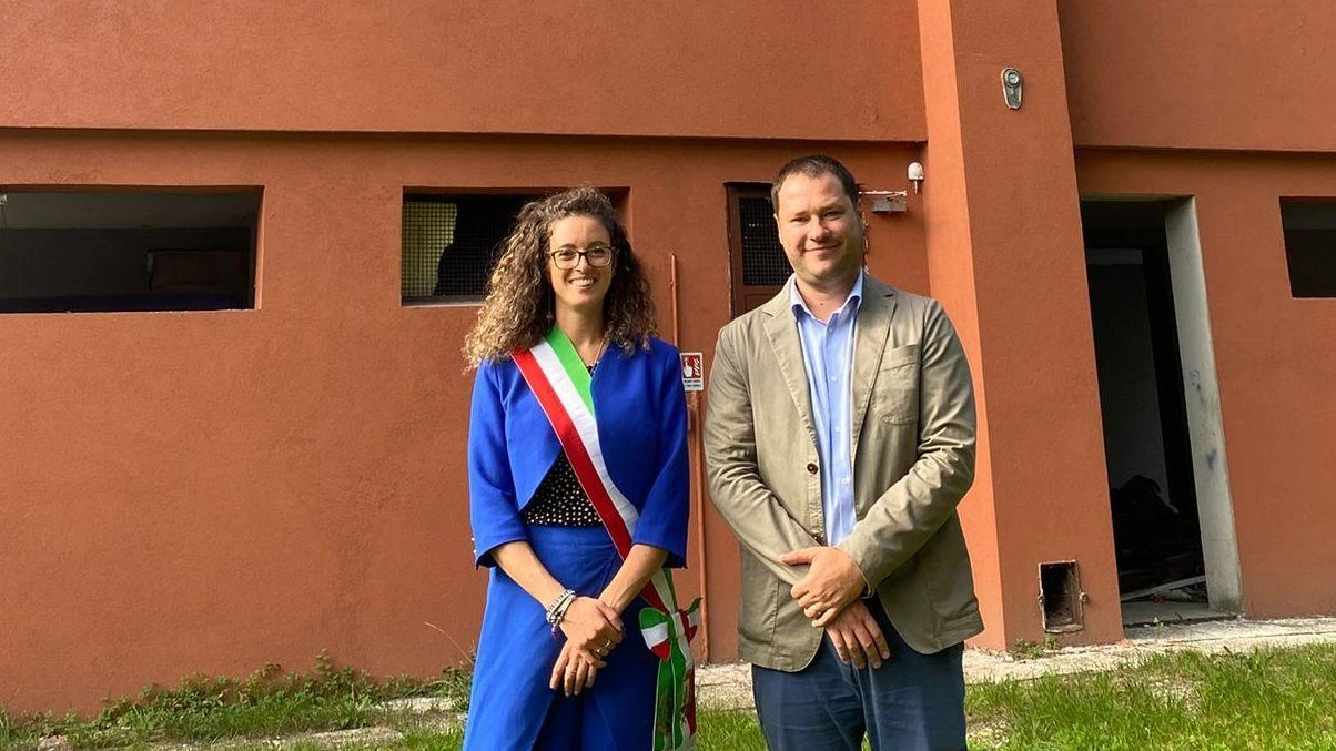 La sindaca Alice Vecchi con il presidente di Acer Bologna Marco Bertuzzi